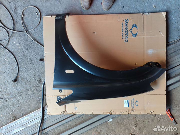 Крыло переднее левое, правое ssang yong kyron