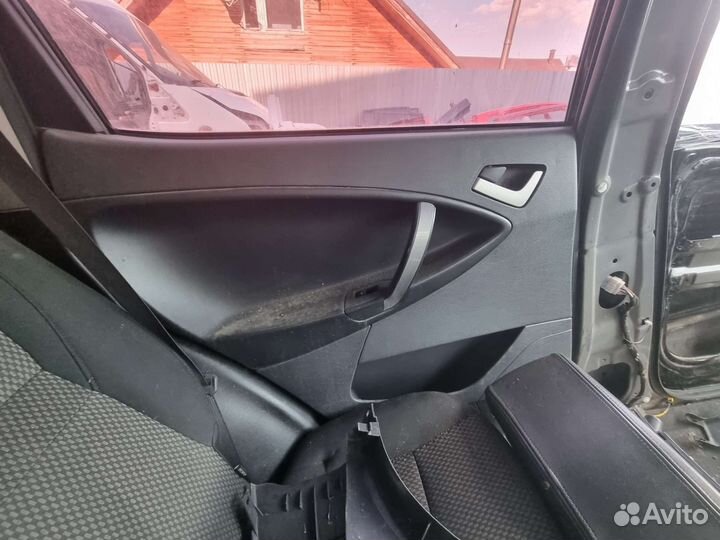 Geely Emgrand X7 обшивки дверей