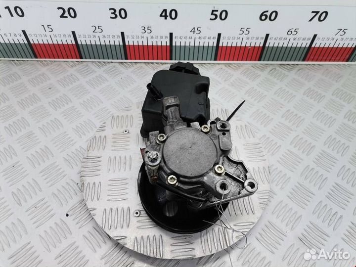 Насос гидроусилителя руля Mercedes-Benz SLK-Класс