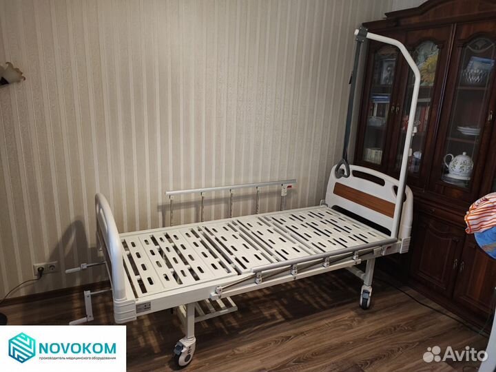 Медицинская кровать E-8 с дугой и инф стойкой