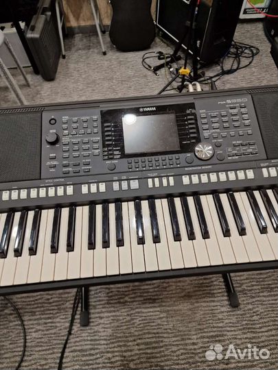 Клавишный синтезатор yamaha PSR 950