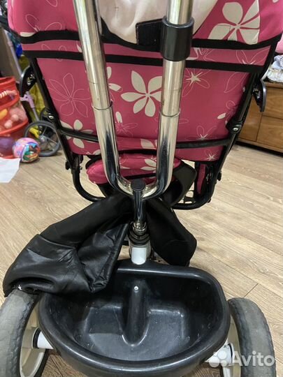 Трехколесный велосипед