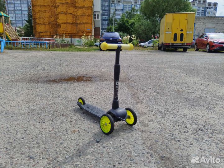 Самокат детский трехколесный складной