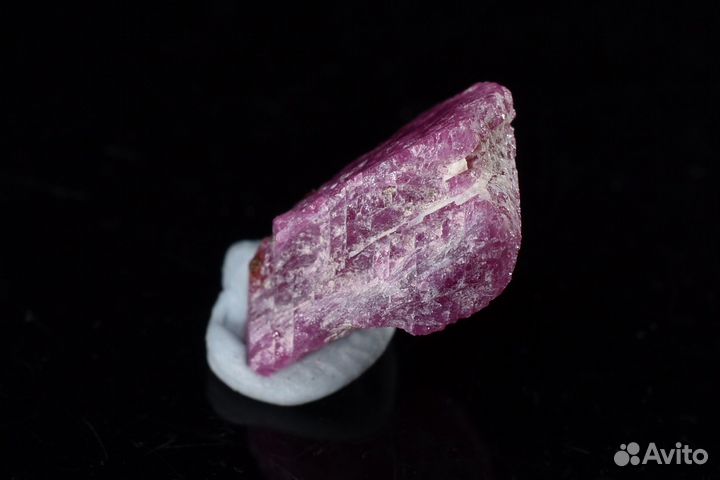 Красный корунд. Лот №800