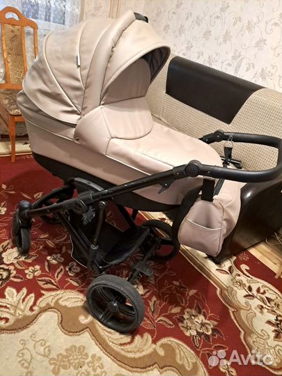 Продаем коляску с автокреслом