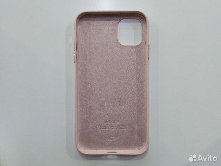 Кожаный чехол на iPhone 11 розовый