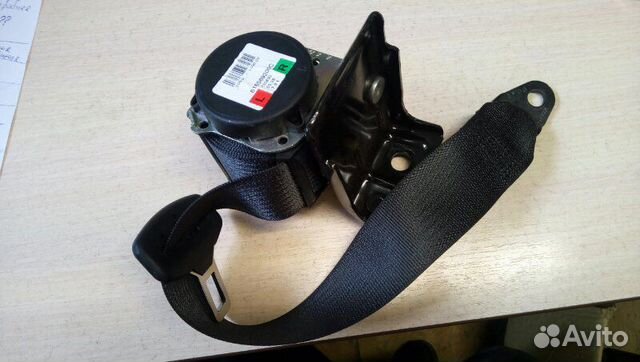 Ремень безопасности задний Opel Astra J 68 A14XER