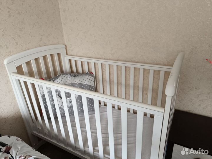 Детская кроватка