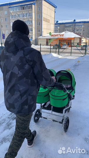 Коляска для двойни
