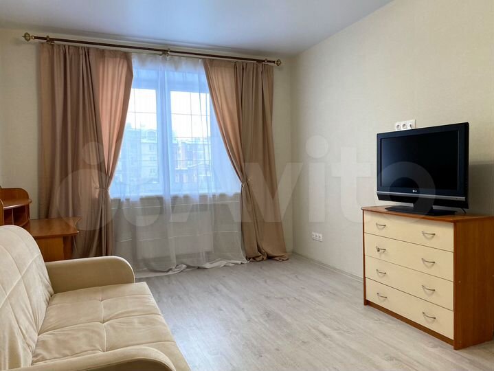 2-к. квартира, 65 м², 2/6 эт.