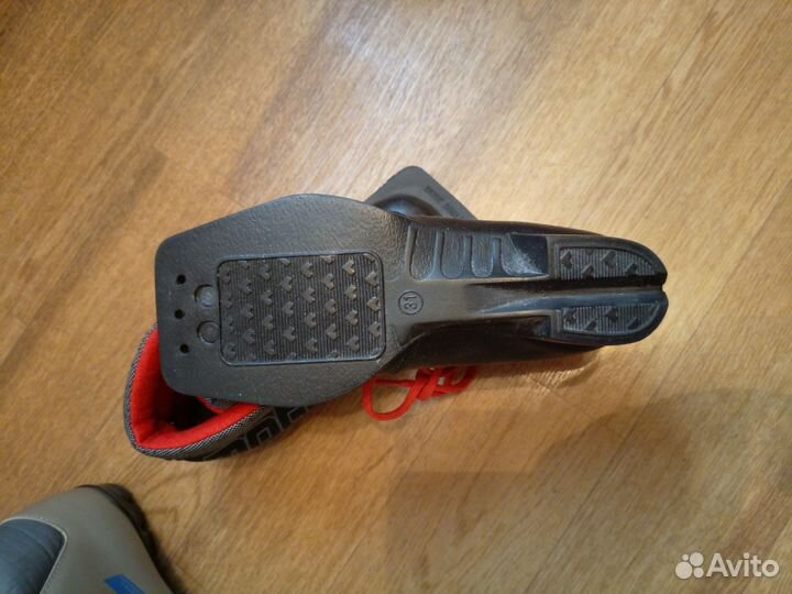 Лыжные ботинки 33