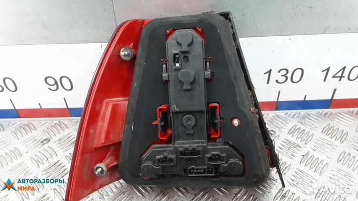 Фонарь задний правый Volkswagen Bora 2000