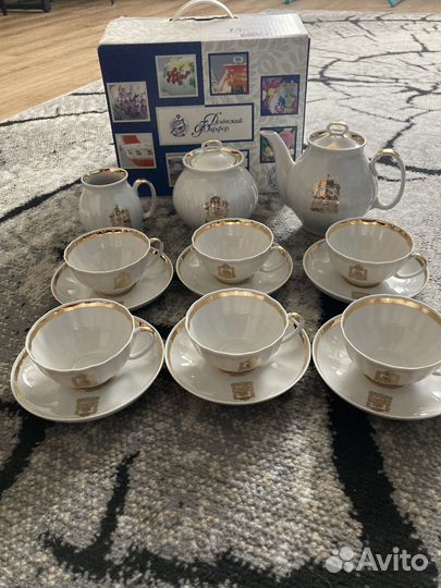 Новый фарфоровый сервиз дулево