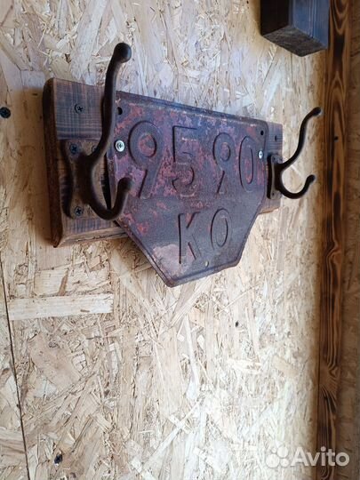 Вешалка настенная лофт
