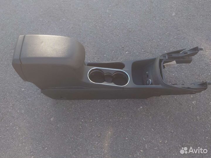 Подлокотник Оригинал Ford Fiesta mk6 Форд Фиеста