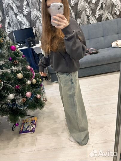 Джинсы широкие