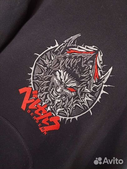 Машинная вышивка на одежде