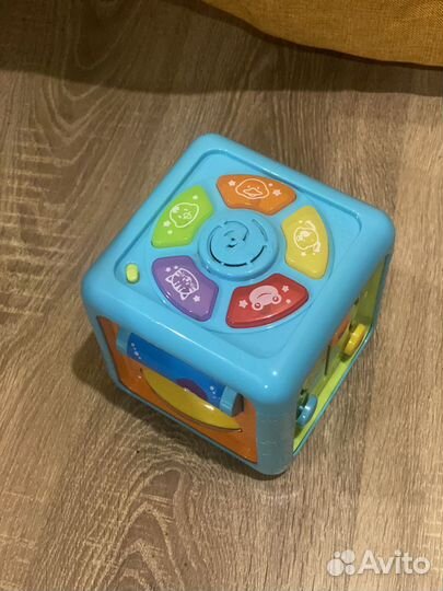 Детский развивающий игровой куб