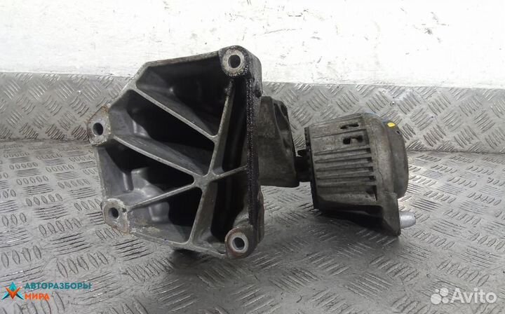 Подушка двигателя дизельная Mercedes-Benz C-Класс