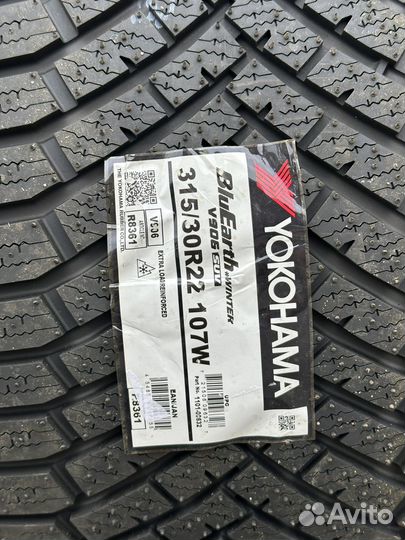Yokohama BluEarth Winter V906 285/35 R22 и 315/30 R22 107W