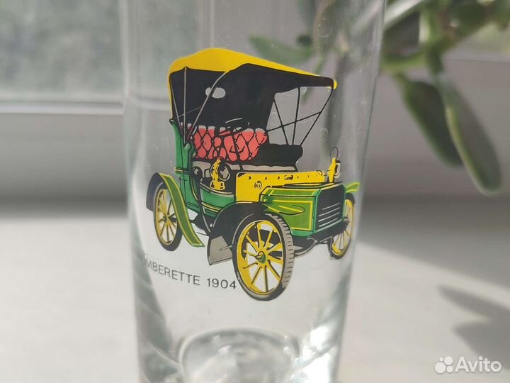 Стакан с автомобилем винтаж времен СССР