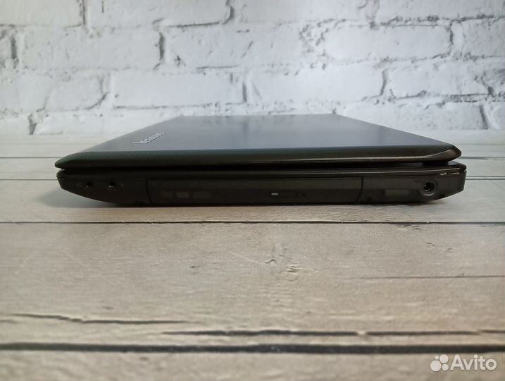 Надежный ноутбук для учебы SSD