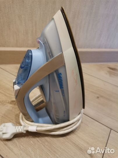 Утюг Philips GC3320