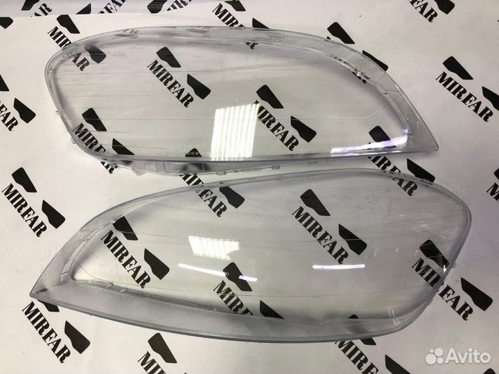 Стекло фары Volvo XC 60