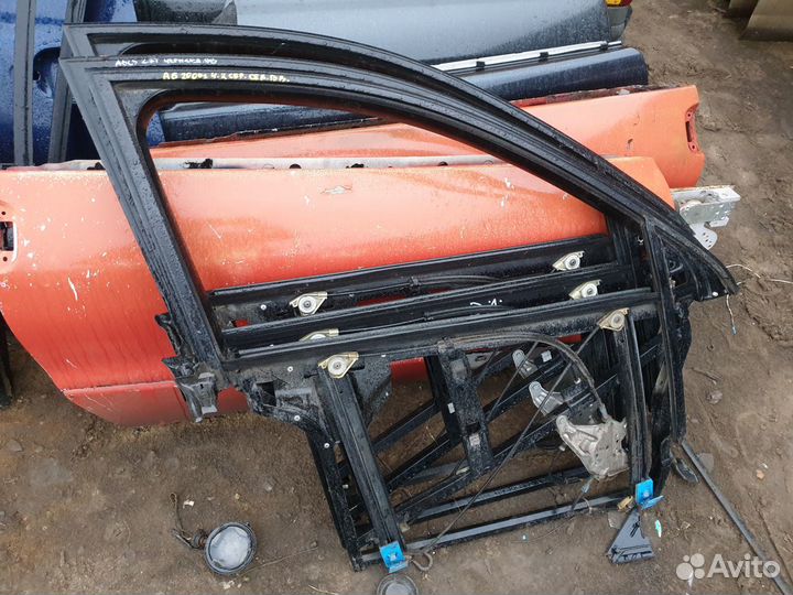 Рамка стекла двери Audi A6 C5 ауди а6 с5 рама