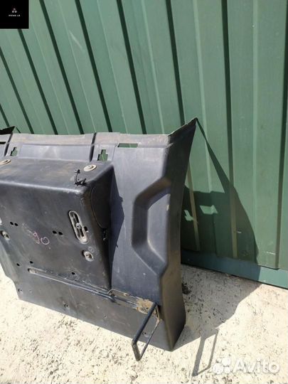 Подкрылок оси перед. лев. Renault T-Series 2014