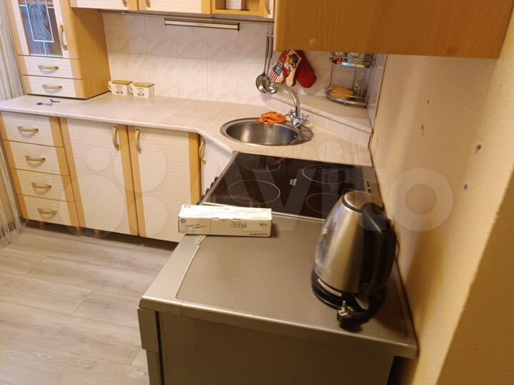 2-к. квартира, 44 м², 1/9 эт.