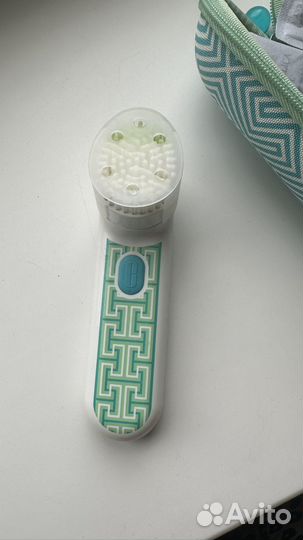 Щеточка clinique