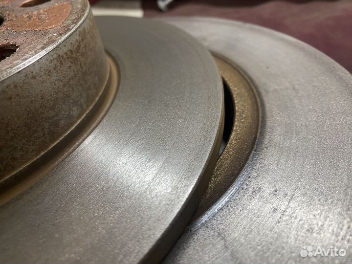 Задние тормозные диски skoda rapid