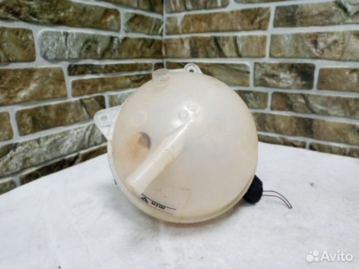 Бачок расширительный Audi Q3 8U 2.0 TDI 2016