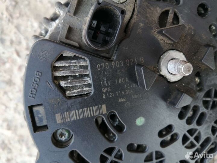 Генератор Фольксваген Туарег Транспортёр Т5 2.5 тд