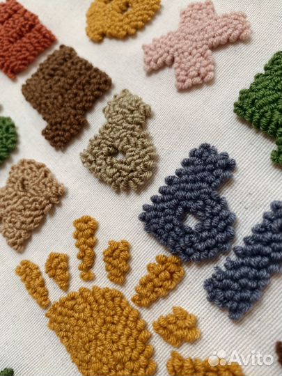 Панно Алфавит ковровая вышивка