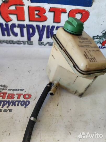 Бачок гидроусилителя Audi A8 4.2 Quattro седан AKG