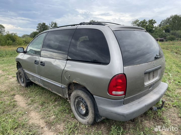 Dodge caravan в разборе