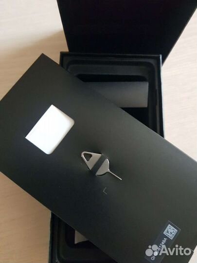 Коробка от samsung s10+