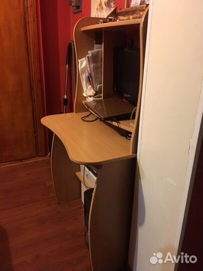 Компьютерный стол