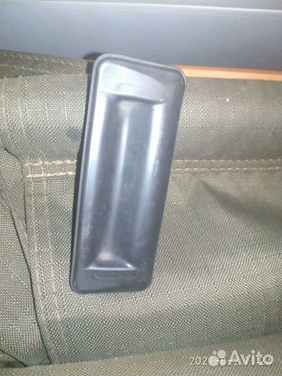 Кнопка открывания багажника