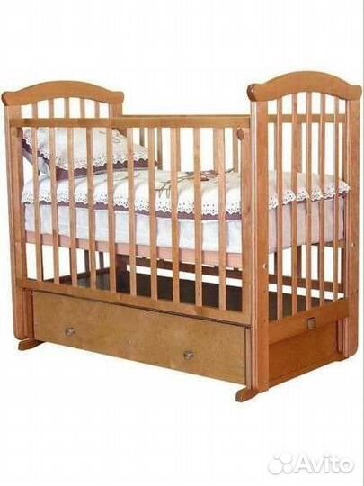 Детская кроватка с маятником, пелен.стол,стул IKEA