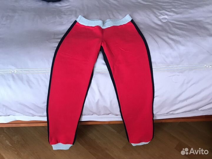 Спортивный костюм новый