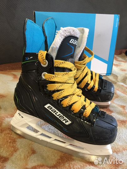 Коньки хоккейные детские