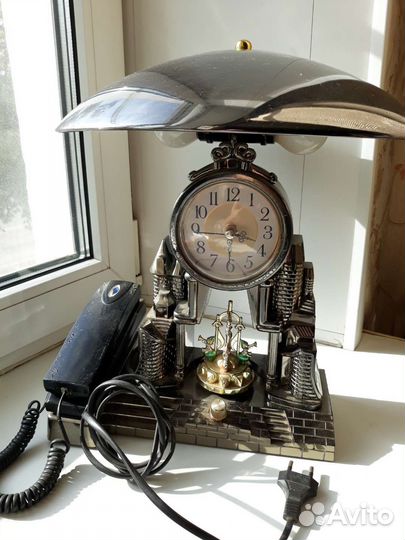 Лампа настольная