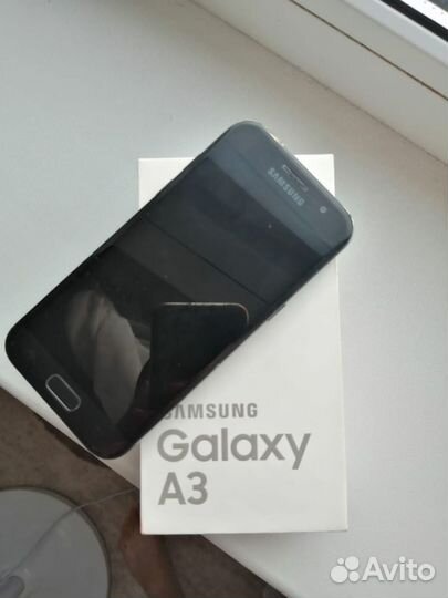 Продам Samsung galaxy a3 2017