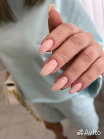 Маникюр и педикюр