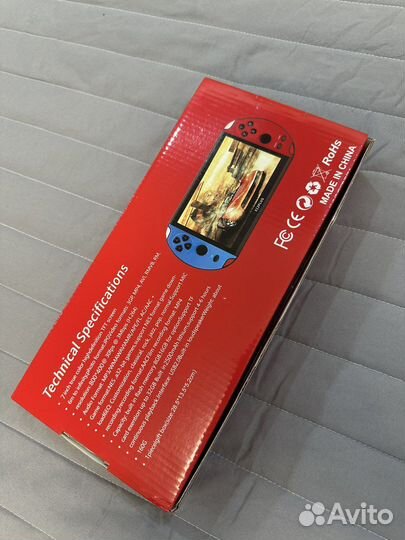 Игровая консоль