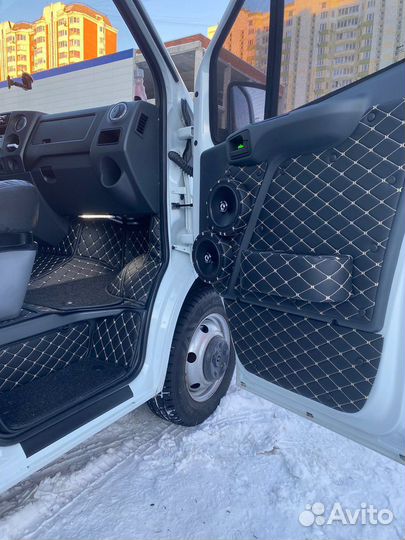 Дверные карты на газель next