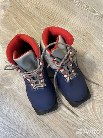 Лыжные ботинки детские